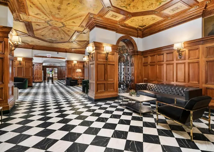 Gold Coast W Doorman Gym 2 Blocks To L Chi-916 * Chicago